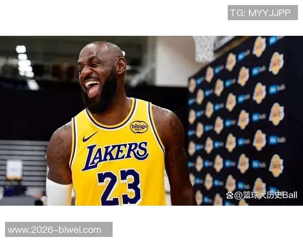 詹姆斯23年辉煌历程展现运动员典范精神令人敬仰 詹姆斯23年辉煌历程展现运动员典范精神令人敬仰